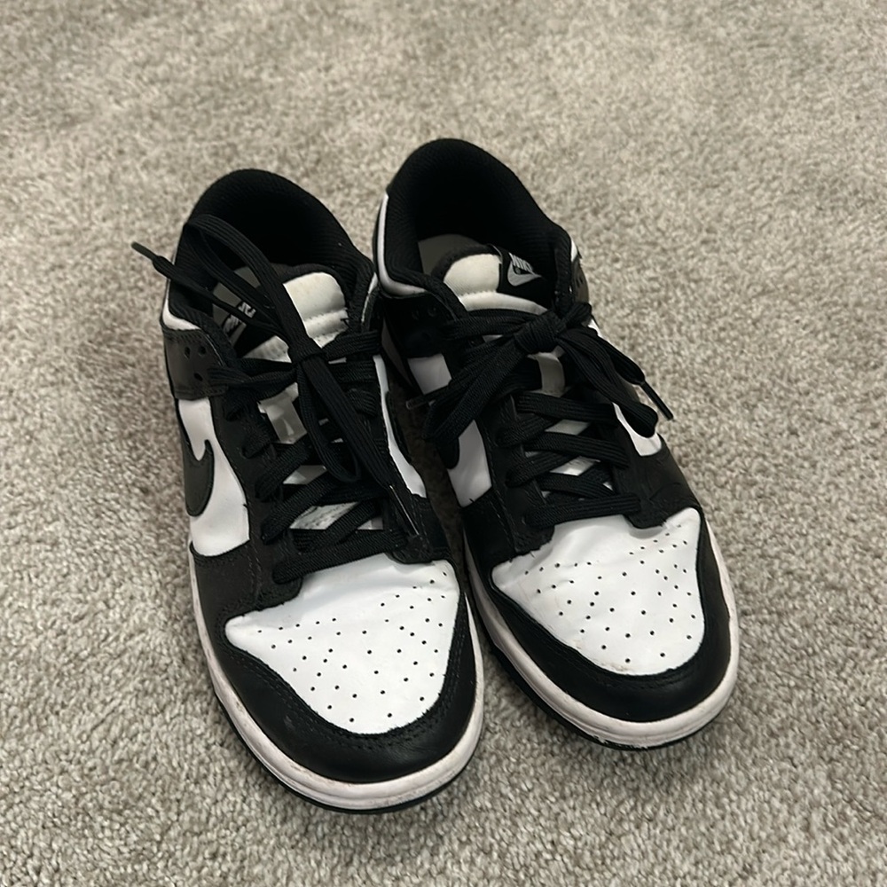 Nike dunks panda